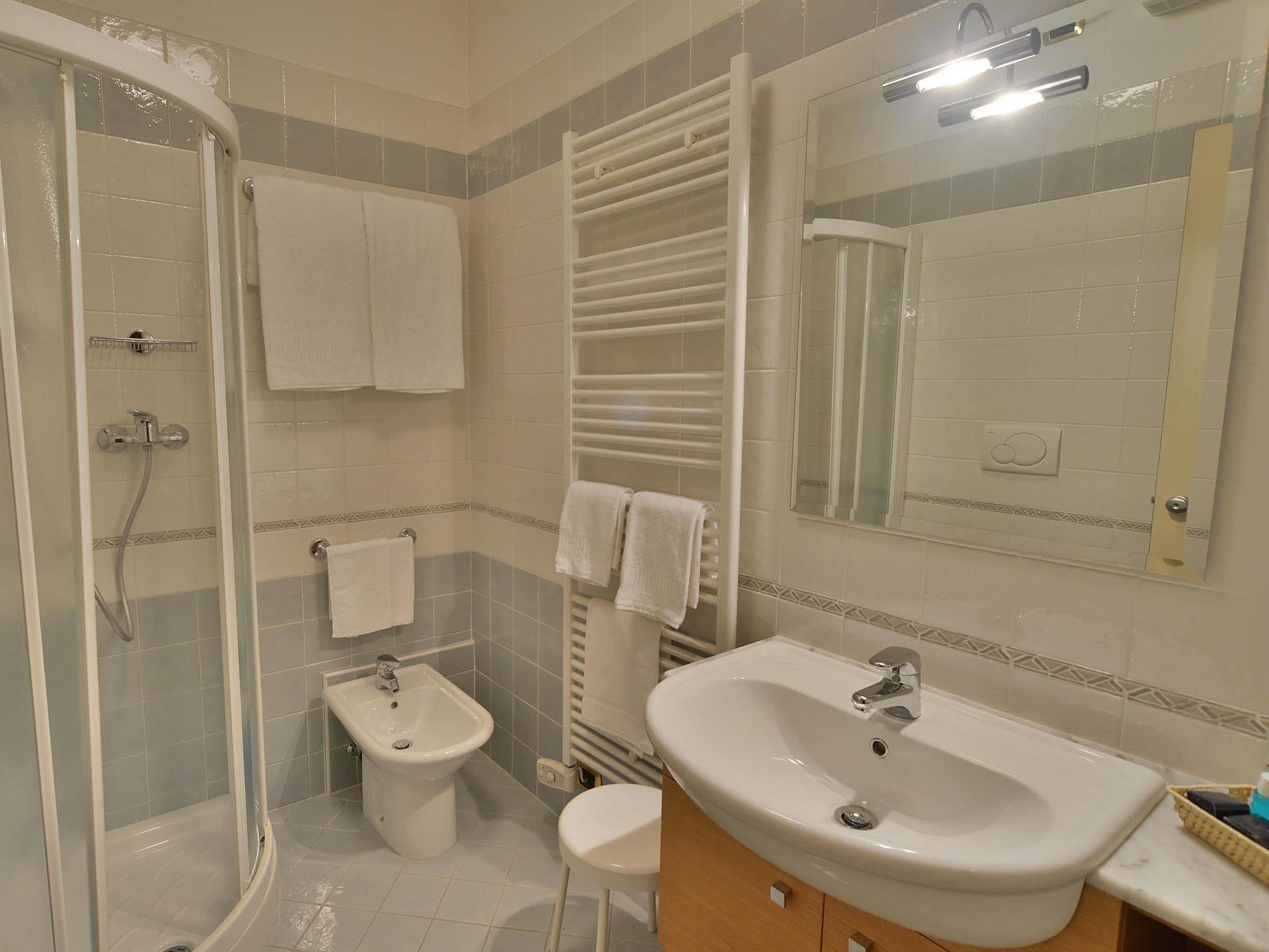 Hotel Terme Vittorio Veneto Exterior photo